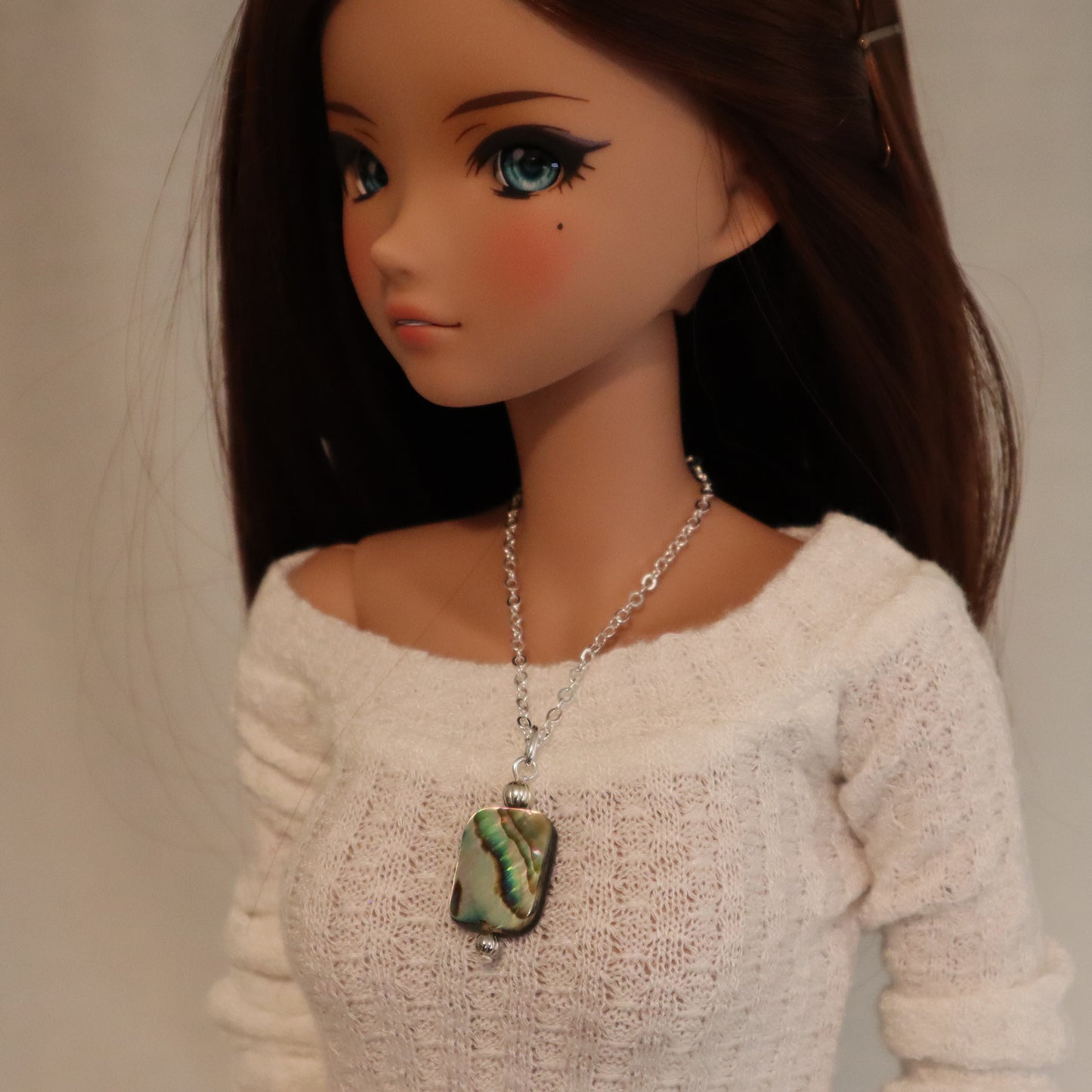 Dark MOP Pendant Magnetic Clasp Necklace