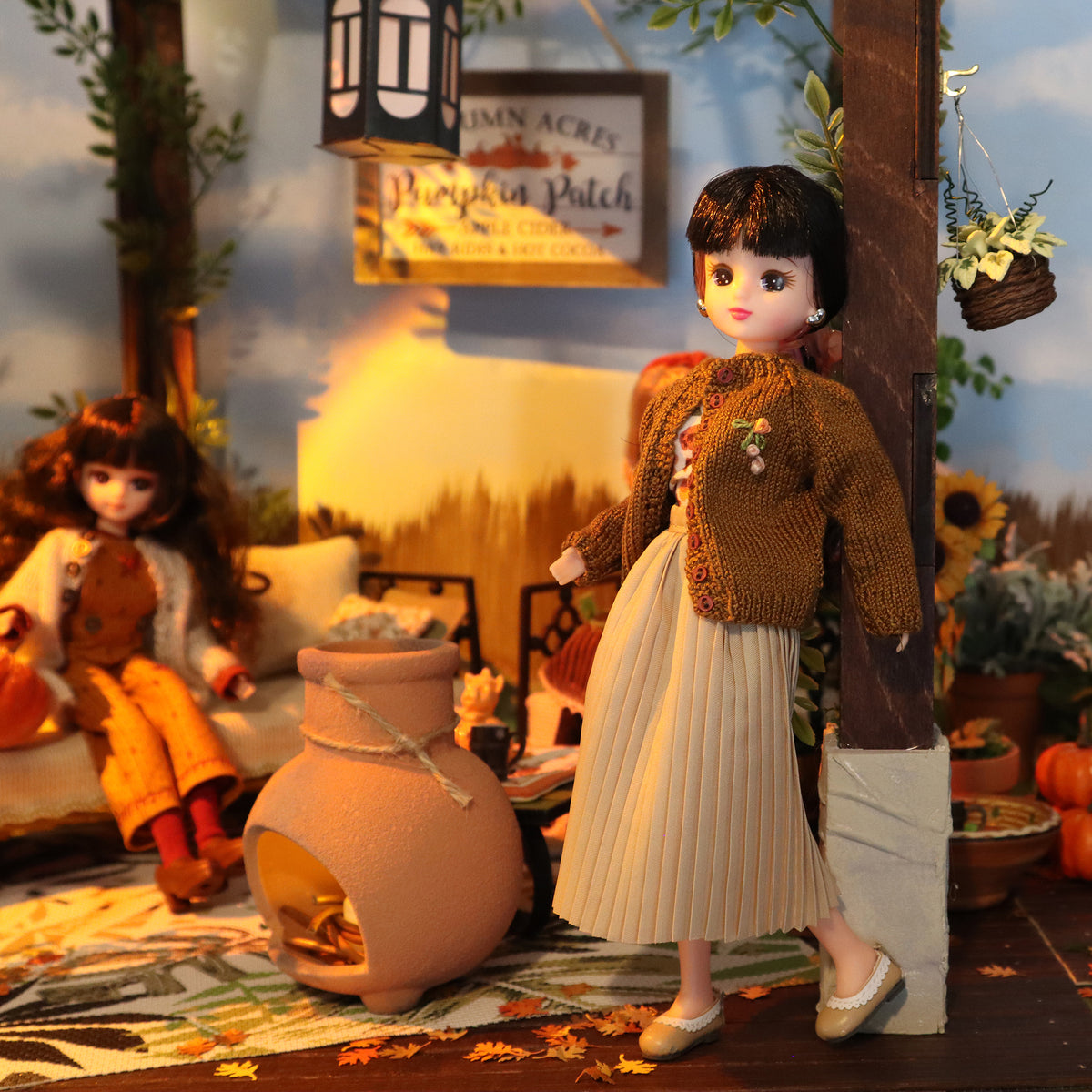 Classic Cardigan for 22-24cm Fashion Dolls - Digital Knitting Pattern