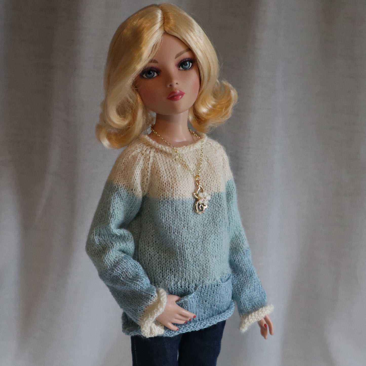 Rolled Edge Tunic for 1/4 scale fashion BJD - Digital Knitting Pattern