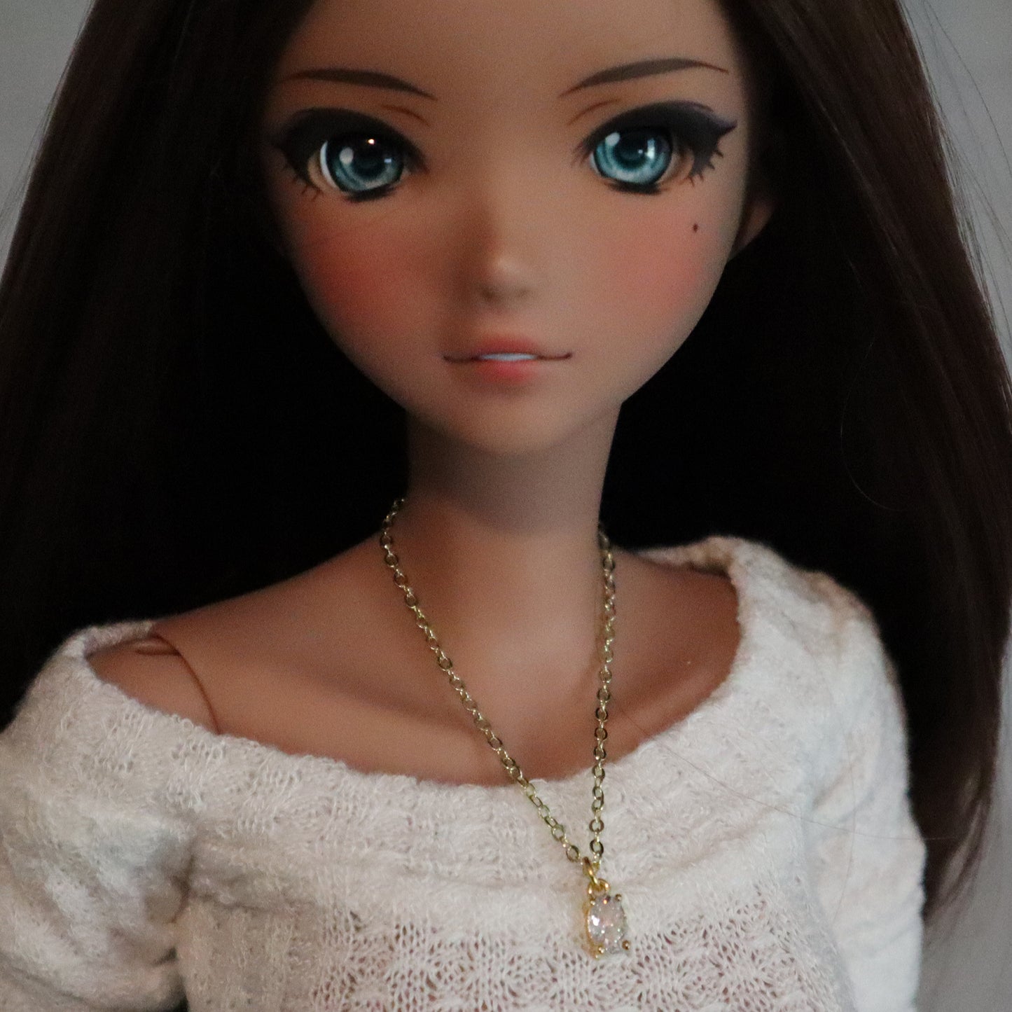 Oval Solitiare Magnetic Clasp Necklace