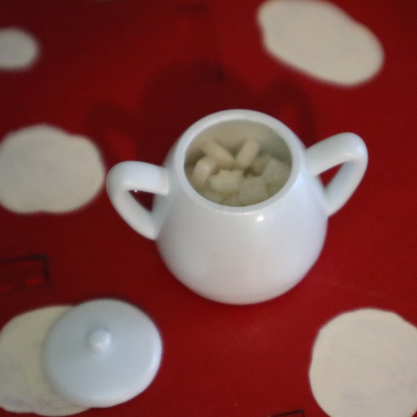 MDCC 2025 Exclusive Pearl Finish Teaset Prop for 1/3 scale Dolls