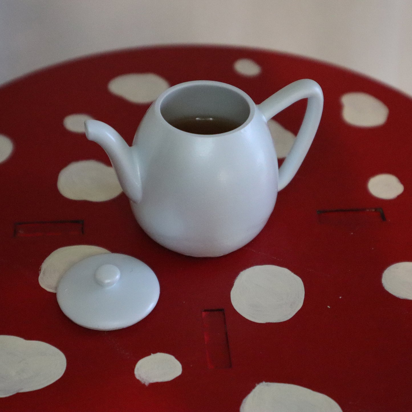 MDCC 2025 Exclusive Pearl Finish Teaset Prop for 1/3 scale Dolls