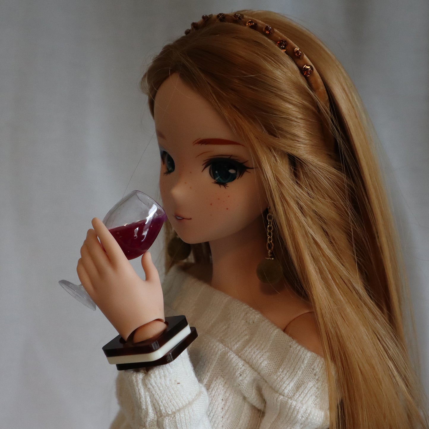 Wine & Wine Glass Set or Individual Glasses - Red/Merlot - 1/3 scaled prop set for BJD