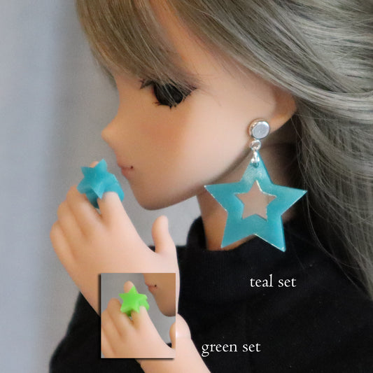 Bold Acrylic Star No-Hole Earrings and Bonus Ring (Green or Teal)